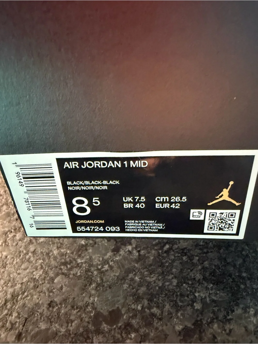 Air Jordan 1 Men's Black Mid-Top Sneakers size 8.5